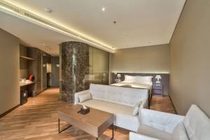 Ashley Wahid Hasyim Jakarta