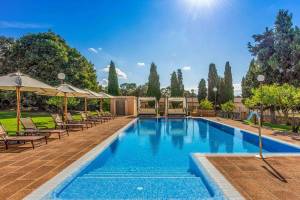 Valentine Finca Son Roig