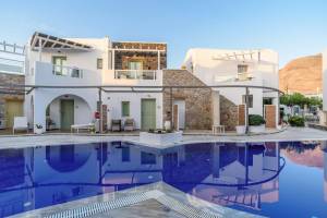 La Mer Deluxe and Spa