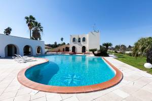 Villa Golia pool jacuzzi and sauna