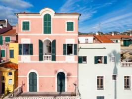 La Loggia sul mare