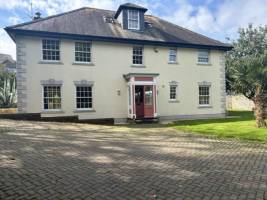 Nicely Tucked Away Cottage