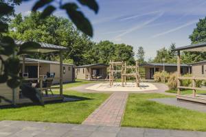 Groepsaccommodatie (6x bungalette met veranda) I 30 personen