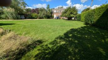 Bleiben Sie in Frieden in La Chapelle-du-Bois-des-Faulx in der N