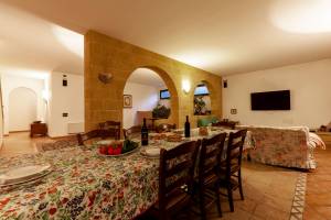 Villa Golia pool jacuzzi and sauna