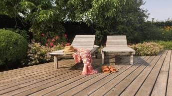 Campingwiese mit Schwimmbad