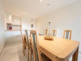 Richard I with city view