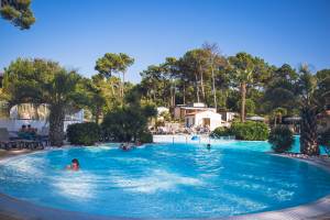 Camping Domaine De Montcalm