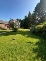 Ruhig ???????? Mitten in den Feldern