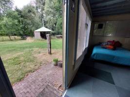 Back-to-Basic-Camping mit Sauna in unserem Hinterhof in der Nähe