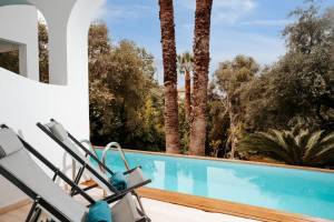 Mr & Mrs White Corfu