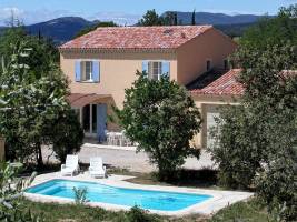 Vakantiehuis in Saint-Pierre-de-Vassols met zwembad, in Provence
