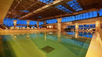 Guilin Lijiang Waterfall Hotel