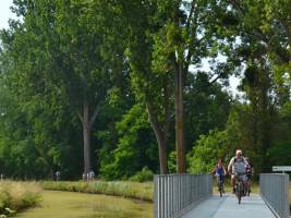 Camping Canal de Berry