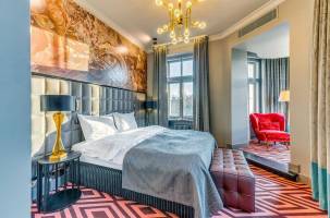 Grand Poet By Semarah