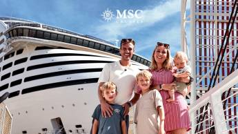 MSC Divina - Afvaart Civitavecchia
