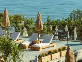 Golden Coast Resort