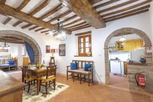 Studio With Pool And Garden