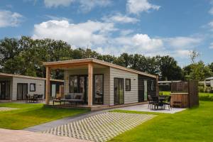 Lodge with hot tub | 4 people