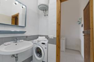 I Fari 202 600m From The Beach