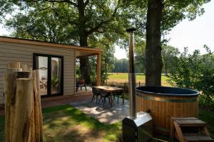 Nature lodge met sauna, hottub en ligbad | 2 pers.