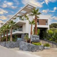 Lazar Lux & Beach Walk Apartment Suites