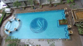 Cozy Green Pramuka Apartment