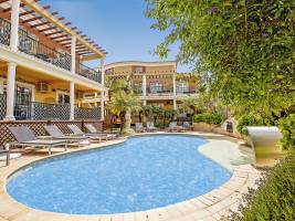 Dom Manuel Hotel - Charming Residence