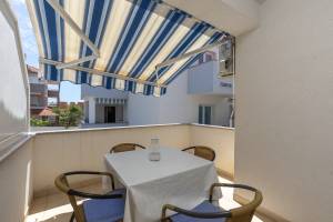 Beachfront Santa Maria 1 Apartment 3