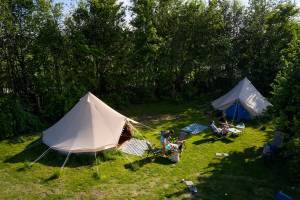 Grüner Campingplatz In De Polder - Tipi-Zelt in der schönen Land
