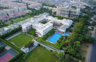 TreeHouse Hotel Club&Spa