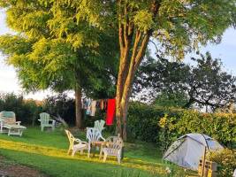 Campingplatz in Saizy, ruhiges Burgund-Franche-Comté