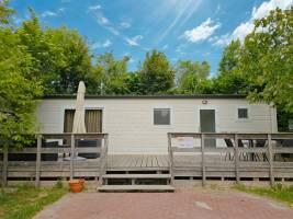 Chalet met hond Oostkapelle