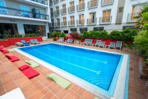 AQUA Hotel Bertran Park