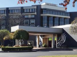 The Verve Hotel Boston Natick, Tapestry Collection by Hilton