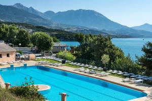 Camping L Écrin Du Lac