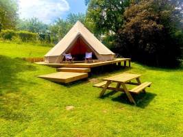 Campingplatz in Champagnac de Belair, Nouvelle-Aquitaine