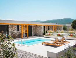 Trinity Design Suites in Epiros, 22 dagen