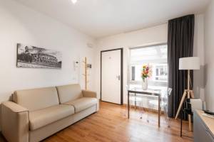 Ottavia Residence Apartment Silver
