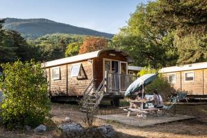 Camping Huttopia Divonne Les Bains