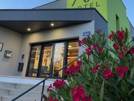 Ushuaia Villages Ax Family