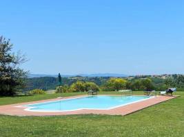 Vakantiehuis in Legoli met zwembad, in Toscane.