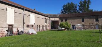Campingplatz in Ecuisses, Burgund-Franche-Comté