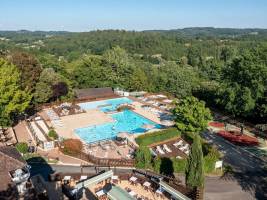 Camping Romanée - Les Grottes De Roffy