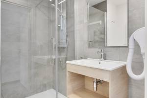 New standard suite for 4 people with double bed and bunk bed