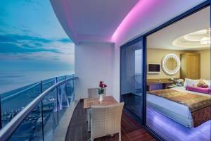 Granada Luxury Okurcalar