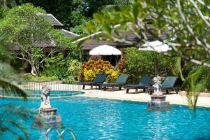 The Leaf on the Sands by Katathani