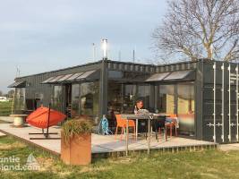 Uniek vakantiehuis Warns met privé terras