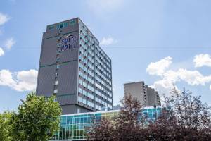 Campus Tower Suite Hotel