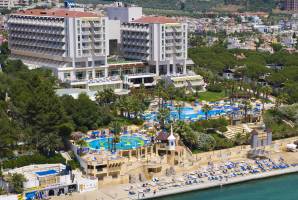 Fantasia Hotel De Luxe Kusadasi